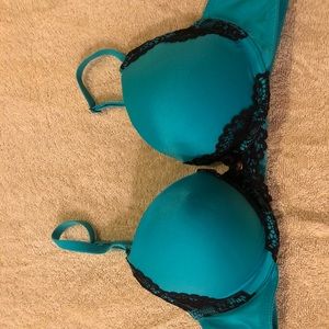 Victoria’s Secret push-up bra